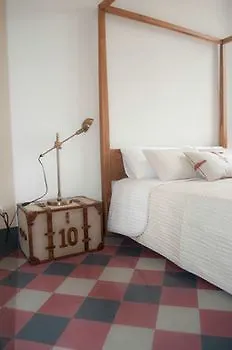 Le Stanze Del Capotreno Couette-café Bagheria