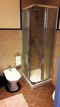 Le Stanze Del Capotreno Couette-café